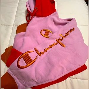 X-large woman’s champion hoodie
